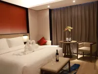 Rezen Hotel Aoyue Dongfang Hotels in Dongfang