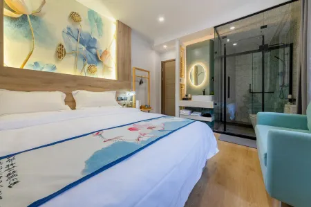 WUYUE HAPPY LANE HOSTEL