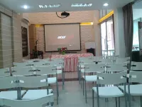 Lee's Mark Residence Hotels in Samut Prakan