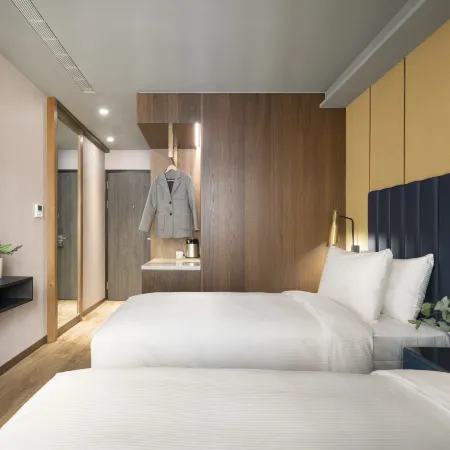 Kindness Day Hotel Отели в г. Тайнань