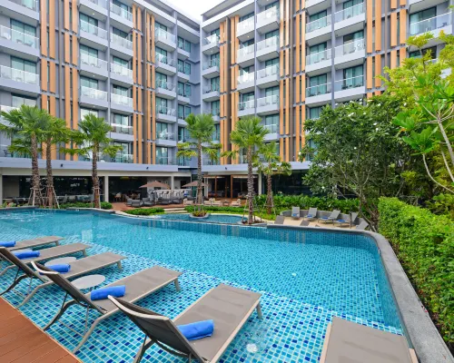 Hotel Amber Pattaya Hotels near Xzyte Discotech