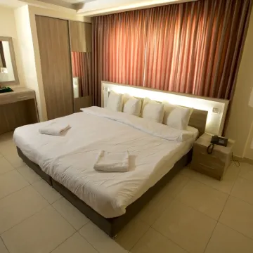 盧傑恩套房飯店 約旦大學附近的飯店