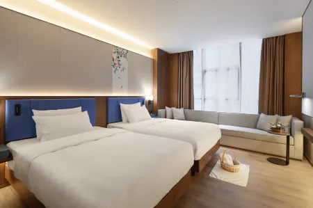 Bertian Hotel (Shapingba High Speed Railway Station Sanxia Plaza)