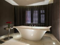 桔子水晶北京西站南广场酒店 - 加州旅馆-带浴缸