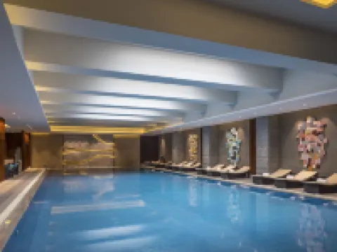 HUALUXE Hotels and Resorts YANGJIANG CITY CENTER Hotels in Yangjiang