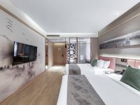 M酒店(重庆观音桥步行街店) - 高层尊享智能双床房