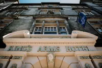 Royal Kings Arms Hotel