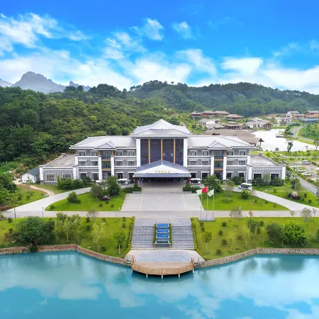 Yu Lin Gengdu Shanzhuang Hotel Отели в г. Юйлинь