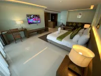 Siam Triangle Hotel