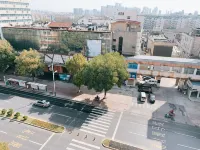 แท็งค์ อินน์ โฮเทล เจียงซู ซูโจว จ้างเจียกัง ฉางอาน มิดเดิลโร้ด โรงแรมใกล้สระว่ายน้ําในเมืองจางเจียกัง