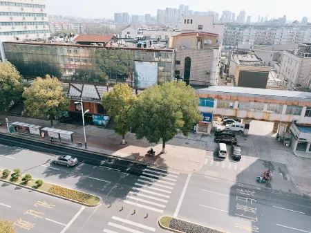 Shankee Hotel (Zhangjiagang Chang'an Middle Road) Отели рядом с достопримечательностью «Спортивный зал Чжанцзяцзян-Ган»