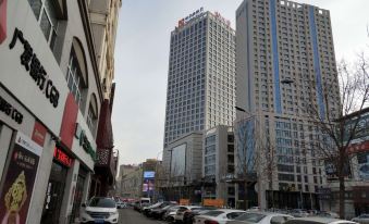 Ji Hotel (Qiqihar Bukui Street)