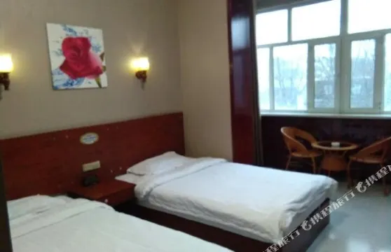 尼勒克一家快捷酒店