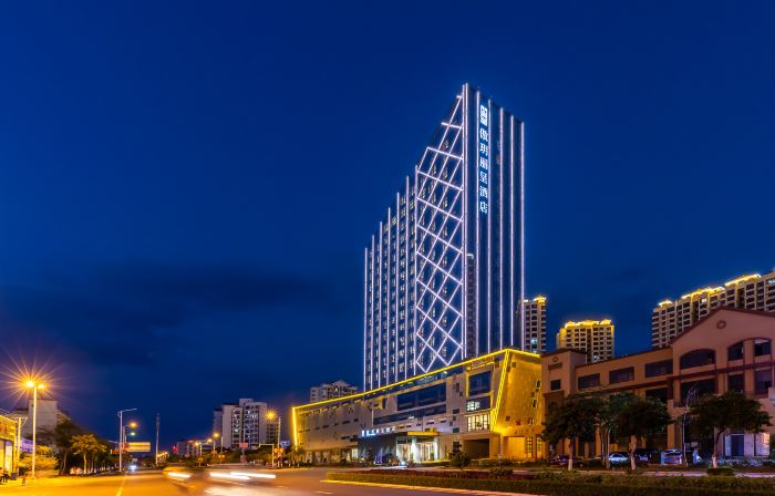 Rezen Hotel Aoyue Dongfang