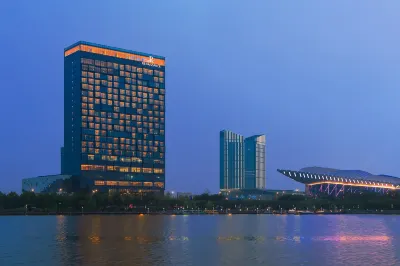 Renaissance Suzhou Wujiang Hotel Отели рядом с достопримечательностью «Парк водно-болотных угодий класса Цзянсу»