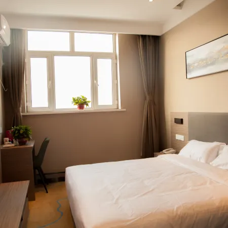 Dehui Yunshang Business Hotel