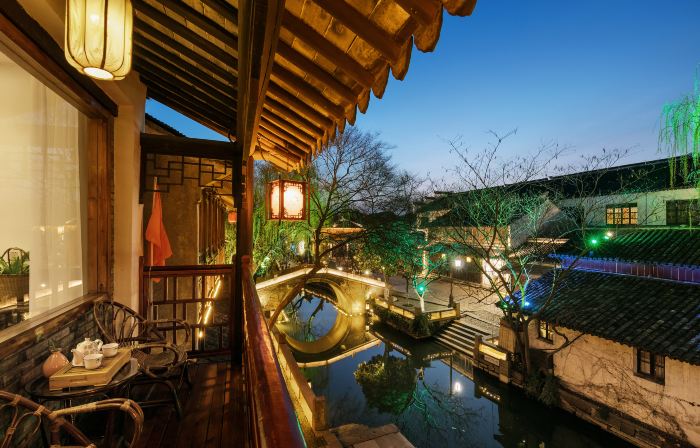 Qianshe Mengli Shuixiang Linhe Inn