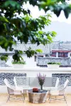Zen Holiday Inn (Lijiang Ancient City Sifang Street)