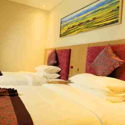 Qicai Hotel Rooms