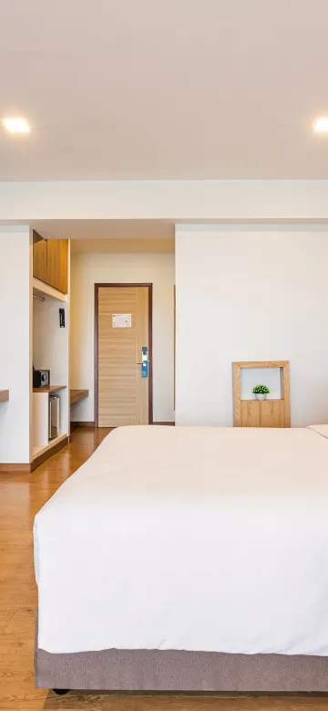 ห้องพรีเมียร์ เตียงใหญ่ 1 เตียง