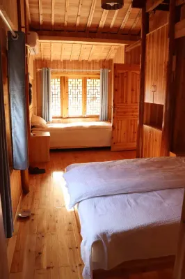 Xiuning Gujia Homestay 조원춘 주변 호텔