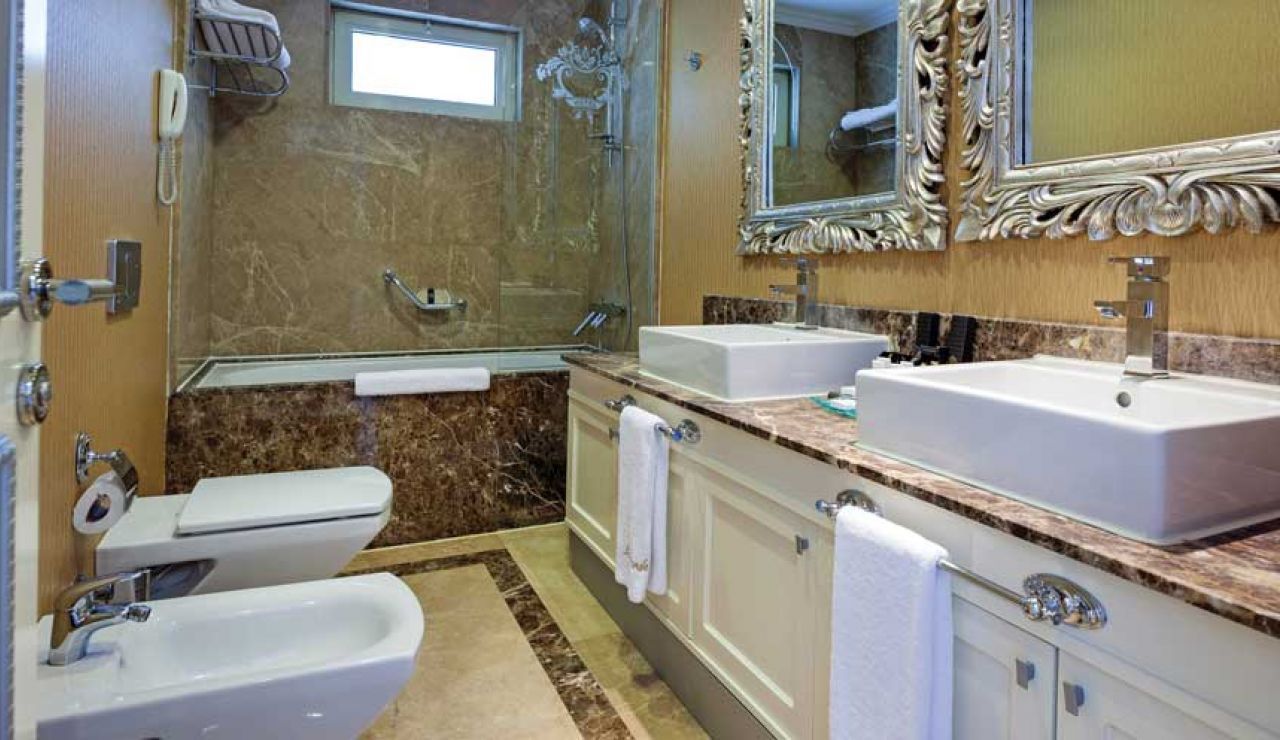 Amara Luxury Resort