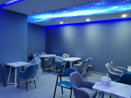 Dreamer Youth Hostel