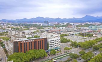 Hubei Select Hotel (Ganzhou Station Branch)