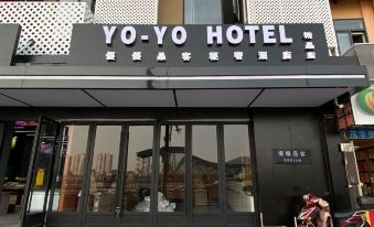 YO-YO PINKE HOTEL