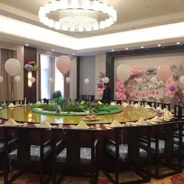 Fei County Inzone Garland Hotel