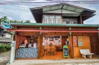 Sarm Mork Guest House - breakfast