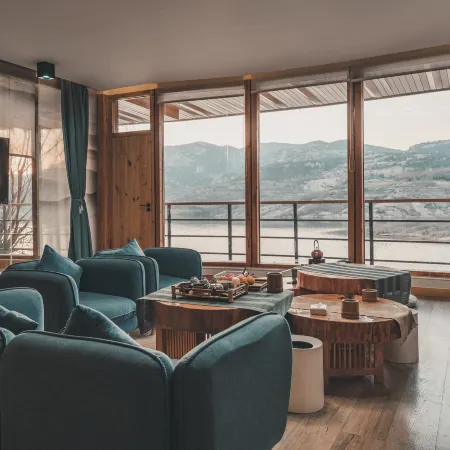 Hong Homes Hot Spring Holiday Retreat