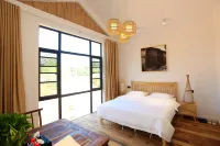 Yueshui Mountain House Hotels in Chibi