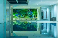 Tianyang International Hotel - Pools