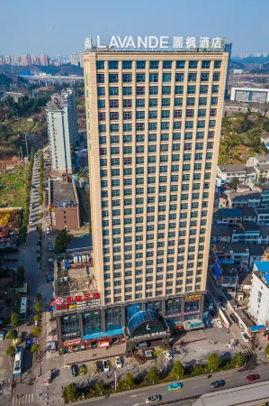 Lavande Hotel (Yichang East Railway Station) Отели рядом с Аэропорт Ичан