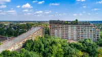 Howard Johnson Conference Resort Chengdu Hotels in der Nähe von Xiangshui Cave