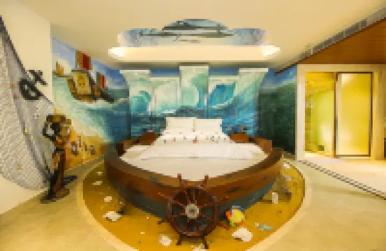 Huangma Holiday Nanyang Museum Hotel (Hailu Qilou Old Street)