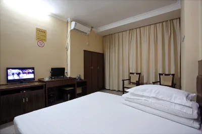 Pingjiang Fumanlou Hotel Hotels near Chunxi Town
