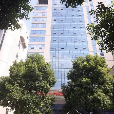 Wanbinghao Wuyi Hotel (Renmin North Road Heshengtang Branch)