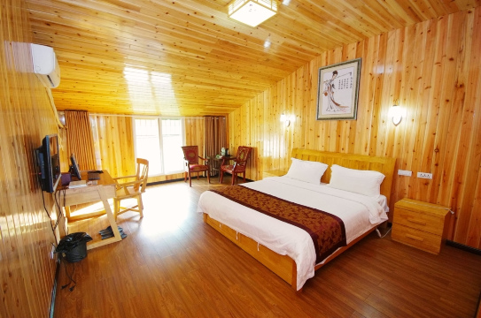 shunan bamboo sea qinglong lake holiday hotel