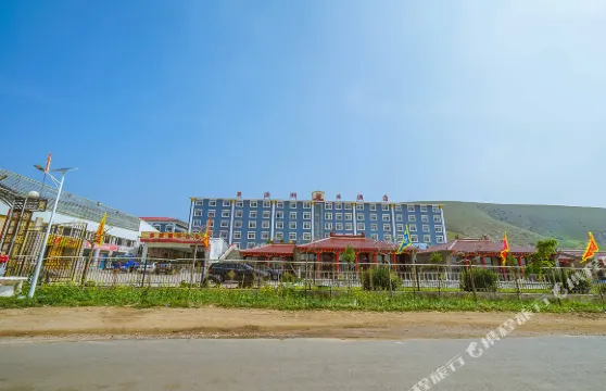 壩上草原湖假日酒店