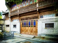 Floral  Hotel · Yishu Yijia Cultural Station Hotel Hotels near Jiangling Scenic Area