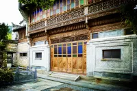 Floral Lux Hotel · Yishu Yijia Cultural Station Hotel Hotels near Zheyuanxiang