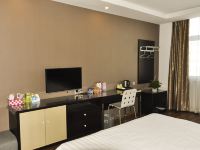 赤峰西西里酒店 - 标准大床房