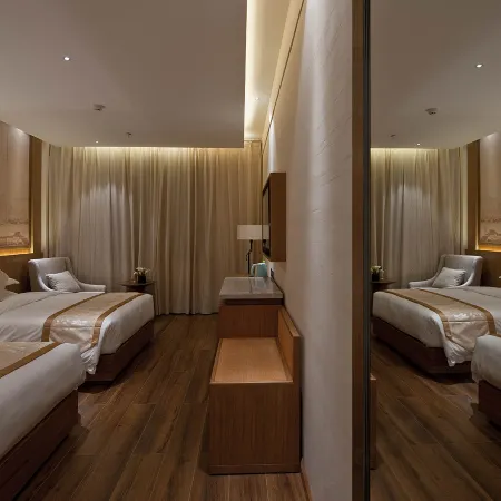 Golden Holiday Hotel