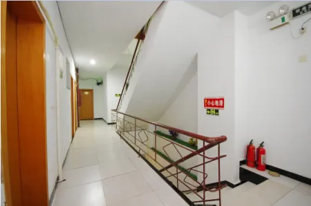 Changning Xiuyuan Hotel Отели в г. Чаннин