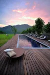 naked Stables Resort - Romantic