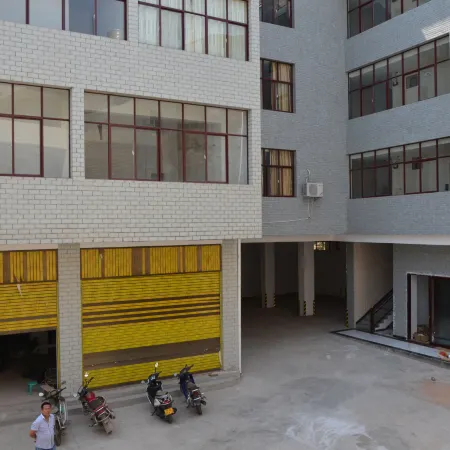 Yongren Hongyuan Hotel