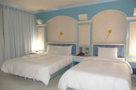 Modern Plaza Hotel