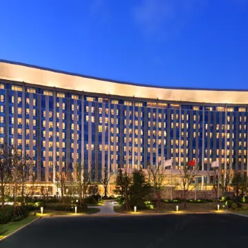 InterContinental Hotels SHANGHAI HONGQIAO NECC by IHG